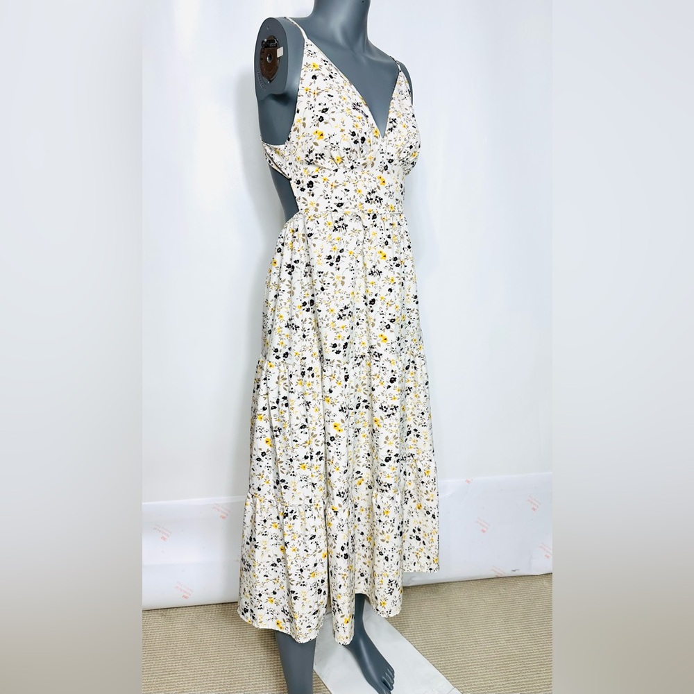 Shein cream floral long maxi dress backless vacation Size  S/M